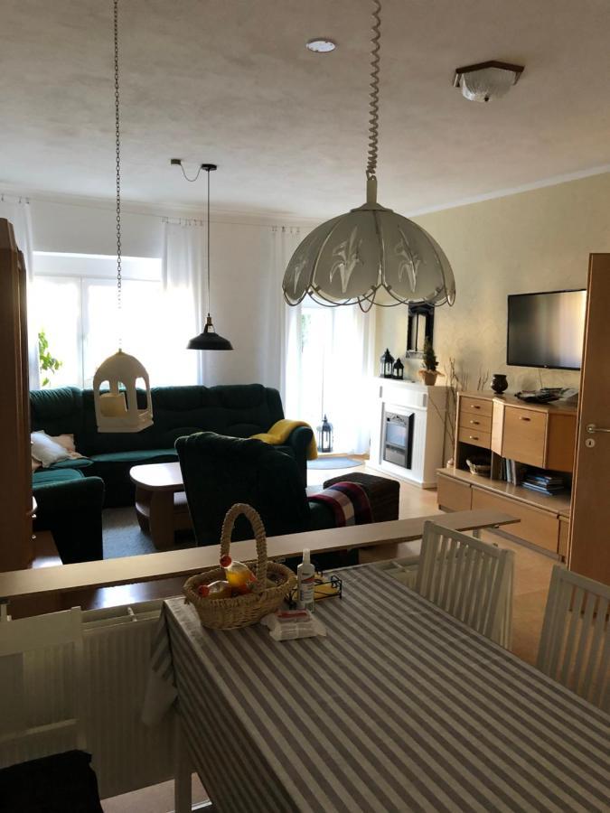 Ferienappartment Mit Schlafzimmer Farschweiler Экстерьер фото