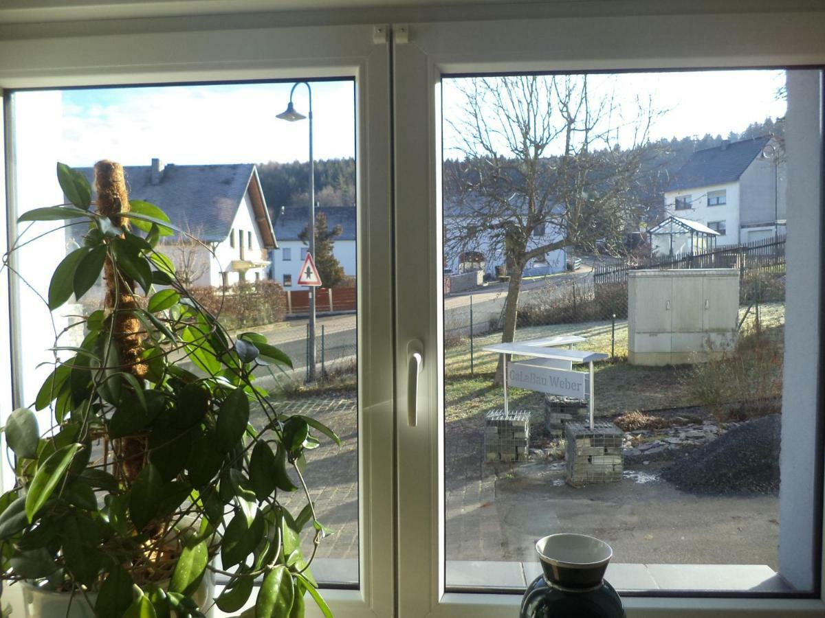 Ferienappartment Mit Schlafzimmer Farschweiler Экстерьер фото