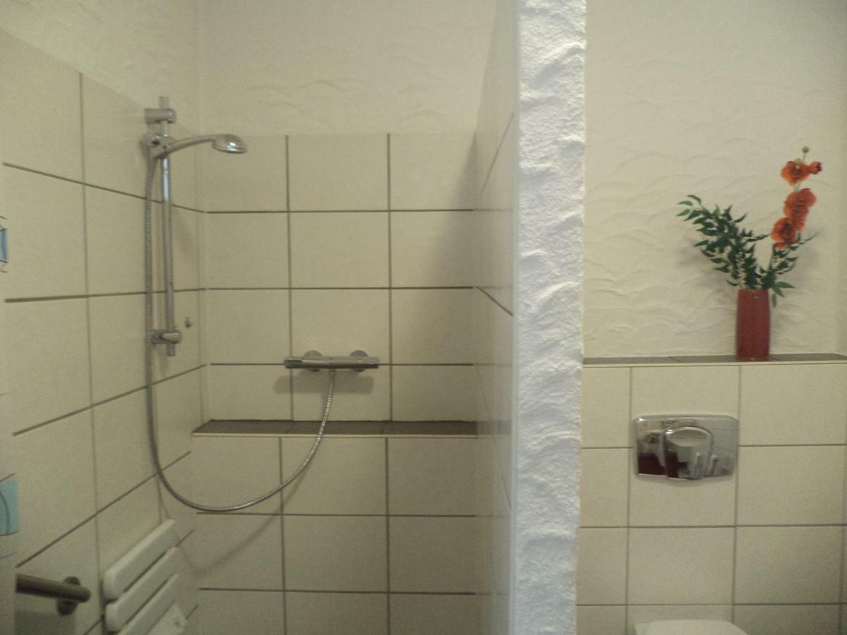 Ferienappartment Mit Schlafzimmer Farschweiler Экстерьер фото